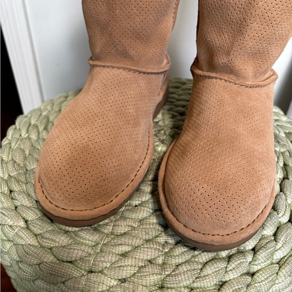 UGG Tawny Perforated Unlined Tan Suede Pull-On Mid-Calf Boot - Picture 4 of 9